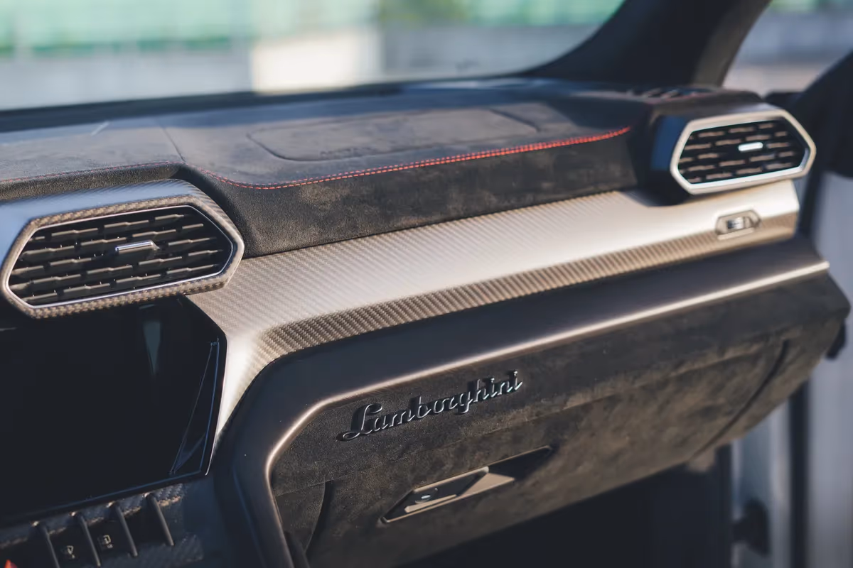 Lamborghini Urus Performante — koła, wynajem w Warszawie